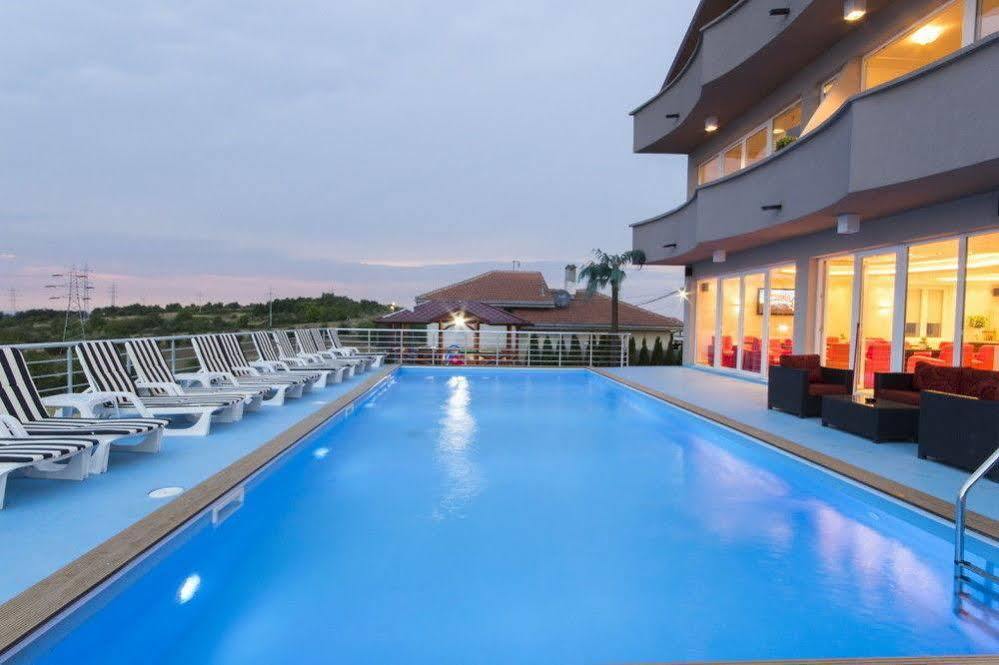 Miami Spa And Wellness เบลเกรด ภายนอก รูปภาพ